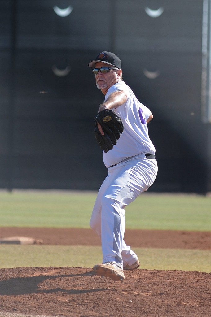 Dragons_2017-11-01 (61).jpg - (c)2010 DeVetter